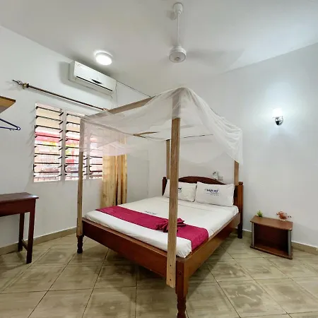 Diani Home Stays Diani Beach Exterior photo