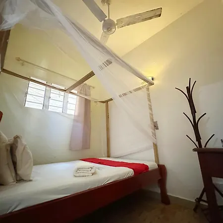 Diani Home Stays Diani Beach Exterior photo
